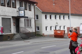 Auf Fototour durch's Dorf (Foto: Sabine Miller)